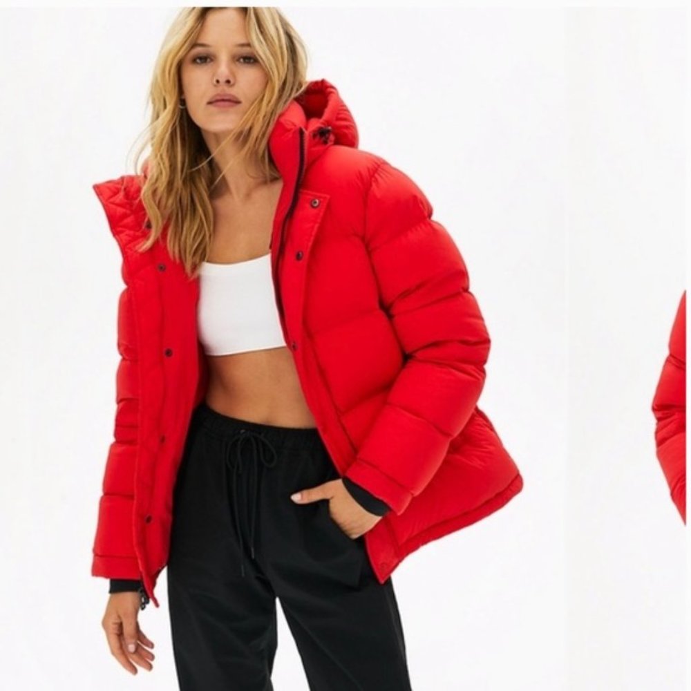 TNA Super Puff (Red, XS)